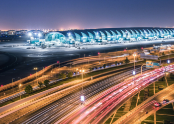 Travel warning DXB airport is expecting 100000 passengers a day - Travel News, Insights & Resources.
