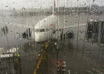 Heavy rains lash Delhi Flight departures arrivals impacted airlines issue - Travel News, Insights & Resources.