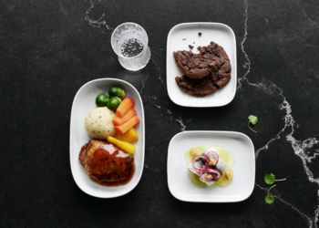 Finnair introduces refreshed inflight dining options with sustainability focus - Travel News, Insights & Resources.