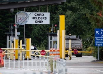 All lanes open Monday at Canada-U.S. land border, but PCR test still a drag on travel