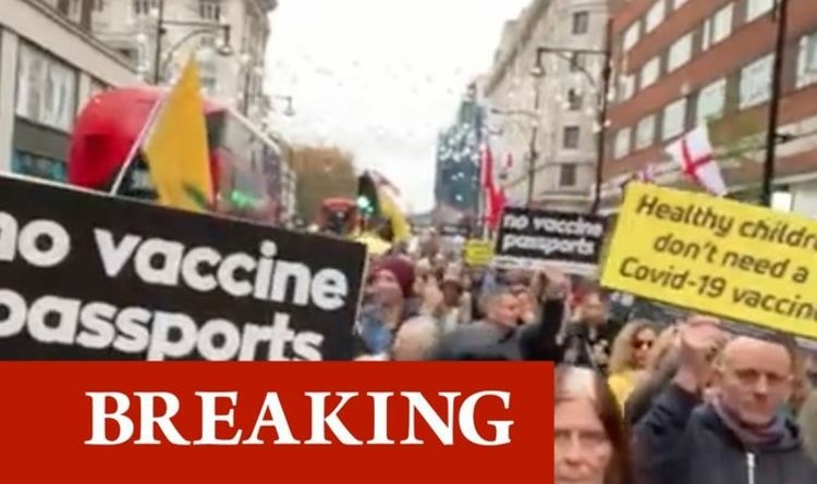 No Vax Passports London protest erupts as thousands flood Oxford - Travel News, Insights & Resources.