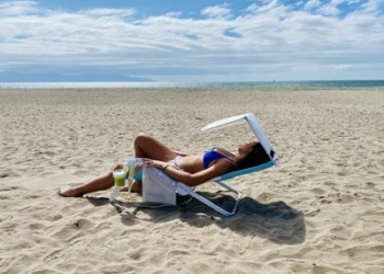The SUNFLOW Chair Wins USA TODAYs 2021 10Best Readers Choice - Travel News, Insights & Resources.