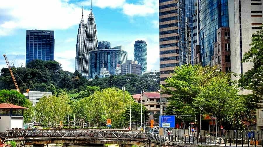 Indonesia and Malaysia expected to launch vaccinated travel lane early - Travel News, Insights & Resources.