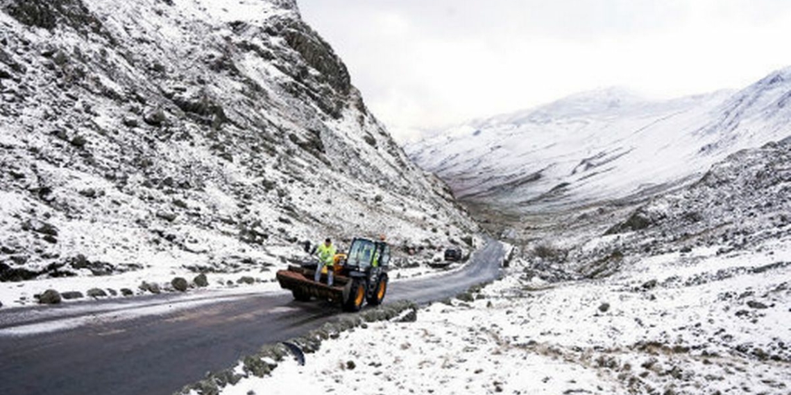 Live updates B5289 Honister Pass closed due to collision - Travel News, Insights & Resources.
