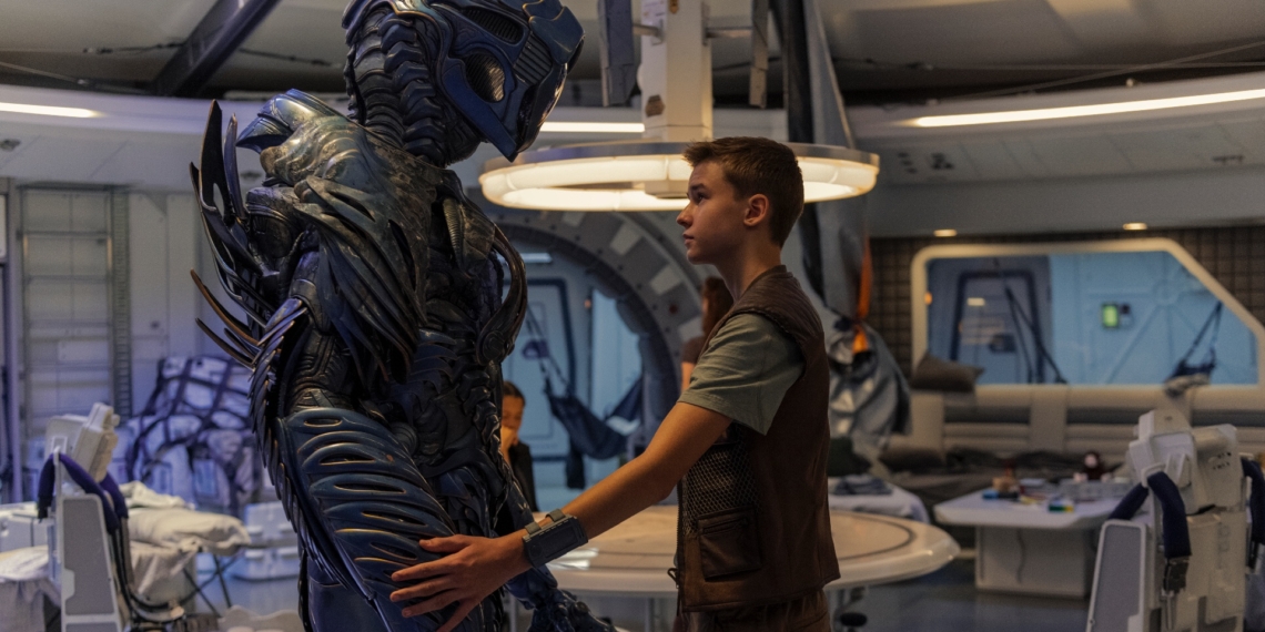 Lost in Space Season 3 All Your Robot Questions Answered - Travel News, Insights & Resources.