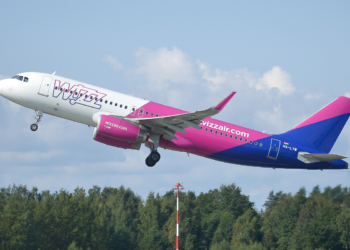 Wizz Air intends to rescue its Ukraine based crews and aircraft - Travel News, Insights & Resources.