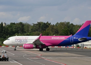 Wizz Air shares dip as airline continues to operate in - Travel News, Insights & Resources.