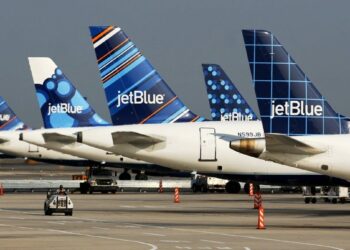 JetBlue Airways launches hostile takeover bid for Spirit Airlines - Travel News, Insights & Resources.