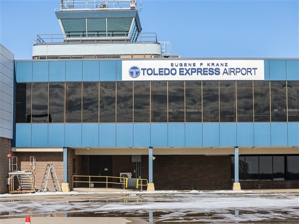 American Airlines pulling remaining Eagle flights from Toledo - Travel News, Insights & Resources.