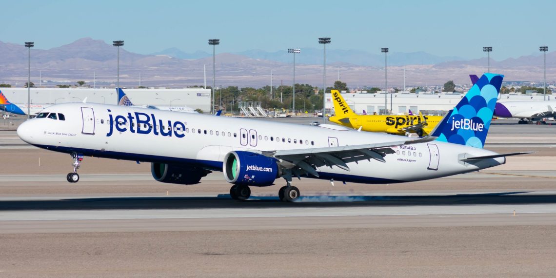 JetBlue Ups Offer to Wrestle Spirit from Frontier Bid - Travel News, Insights & Resources.