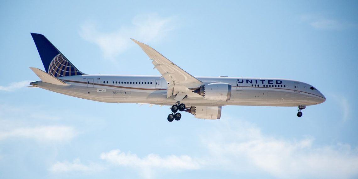 United Airlines 787 9 Diverts To Honolulu Due To Disruptive Passenger - Travel News, Insights & Resources.