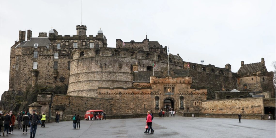 Edinburgh Castle staff hit back after bizarre North Atlantic bad - Travel News, Insights & Resources.