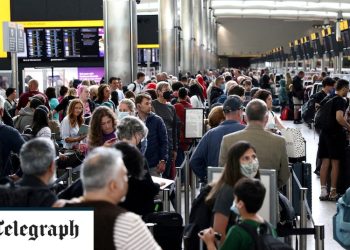 Fresh misery for Heathrow passengers as workers announce three day strike - Travel News, Insights & Resources.