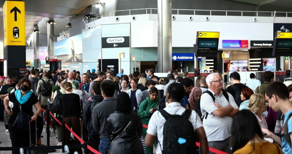 Heathrow Airport apologizes for weeks of travel chaos and says - Travel News, Insights & Resources.