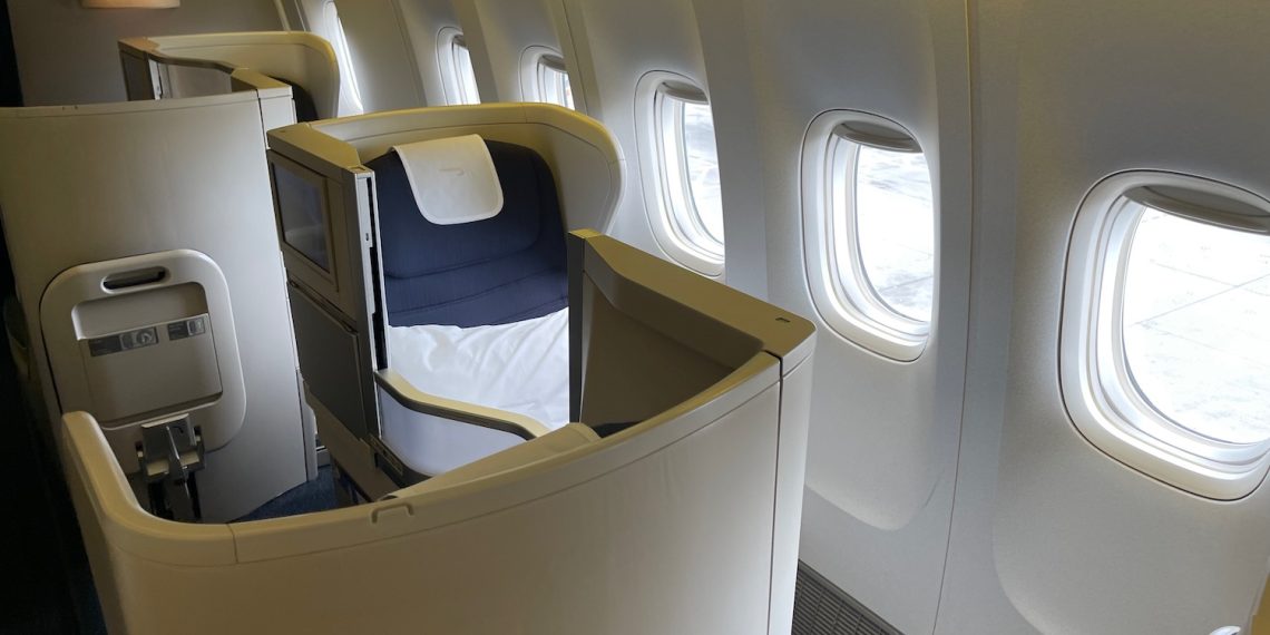 Review British Airways 777 300ER Business Class Live and Lets - Travel News, Insights & Resources.