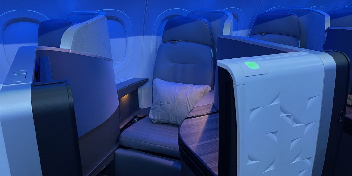 Review JetBlue A321LR Mint Business Class New York London - Travel News, Insights & Resources.