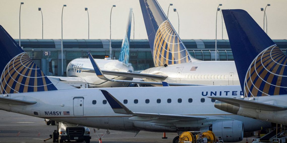 United Airlines contract to hike pilot pay over 14 in - Travel News, Insights & Resources.
