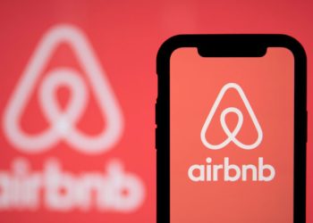 Airbnb Stock CEOs Confidence Supported by Record Profit - Travel News, Insights & Resources.