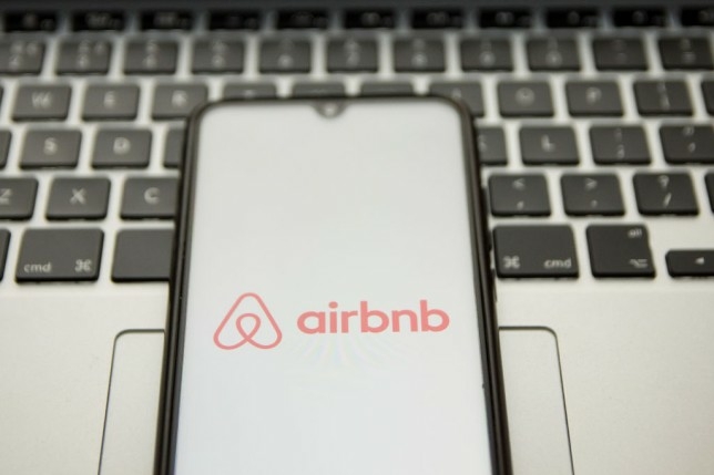Airbnb accidentally sends test notification to users around the world - Travel News, Insights & Resources.