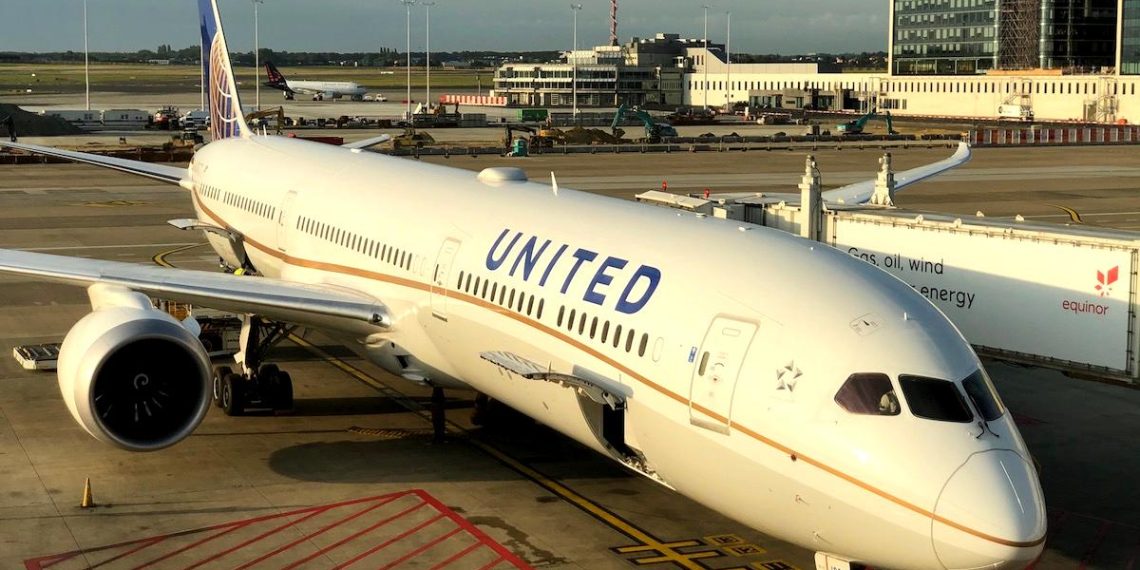 United Airlines Impressive Iceland Diversion - Travel News, Insights & Resources.