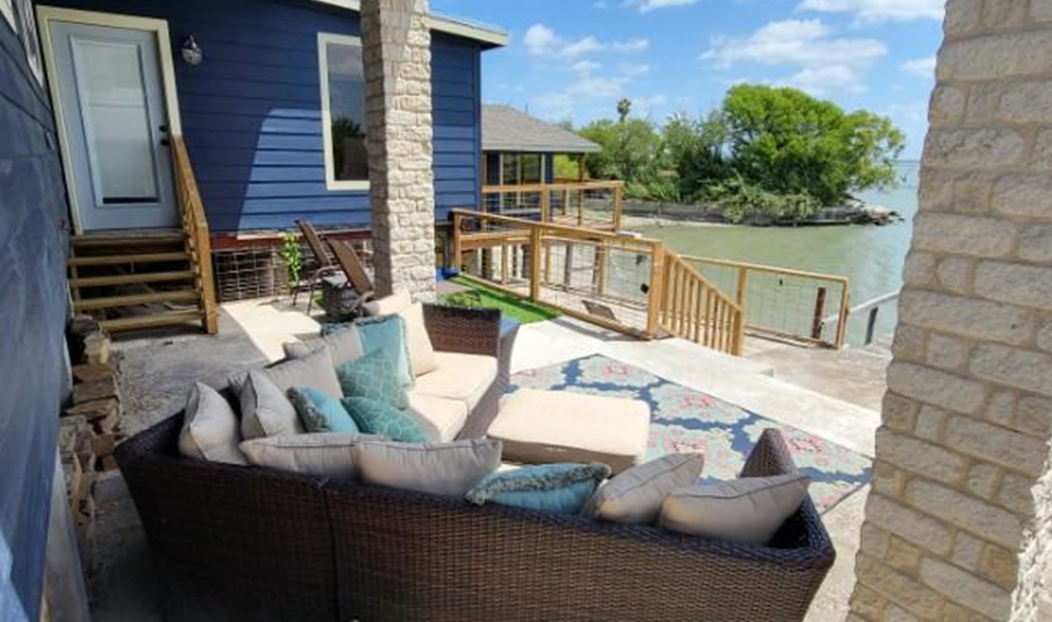 TX lake house rental with ties to Freddy Fender touts - Travel News, Insights & Resources.