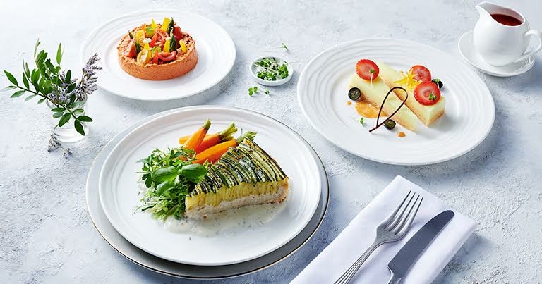 1667170728 Emirates updates onboard menu with investment in new vegan choices - Travel News, Insights & Resources.
