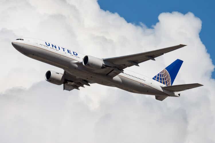 United Airlines 777 Return Not Smooth Massive Debt Looming UAL - Travel News, Insights & Resources.