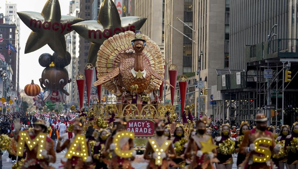 Thanksgiving Day Parade is underway - Travel News, Insights & Resources.