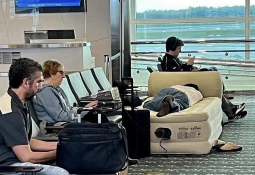 Cot In The Act Delta Passenger Sets Up Huge Mattress - Travel News, Insights & Resources.