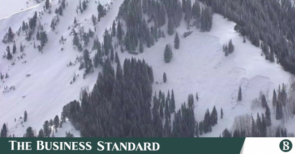 Avalanche kills 2 injures 3 in northern Afghanistan - Travel News, Insights & Resources.