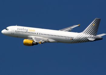 Vueling domestic flight in Spain ejects disruptive passenger - Travel News, Insights & Resources.