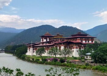 Bhutan halfs daily tourist fee - Travel News, Insights & Resources.