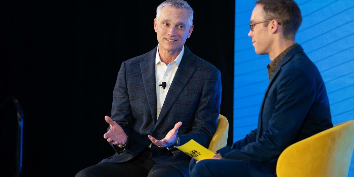American Airlines CEO Stands Firm Behind Direct Selling Initiative Despite - Travel News, Insights & Resources.