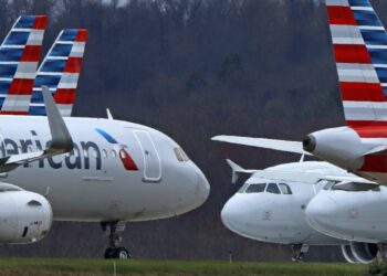 American Airlines offering 250000 bonus for pilots from UPS and - Travel News, Insights & Resources.