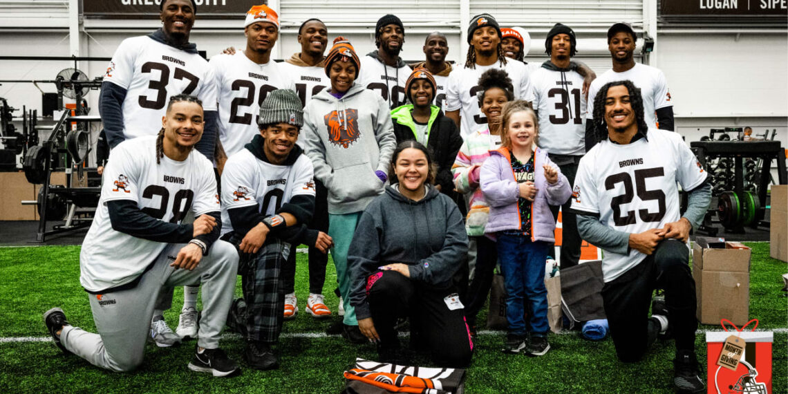 Browns Give Back team celebrates Month of Giving throughout December - Travel News, Insights & Resources.
