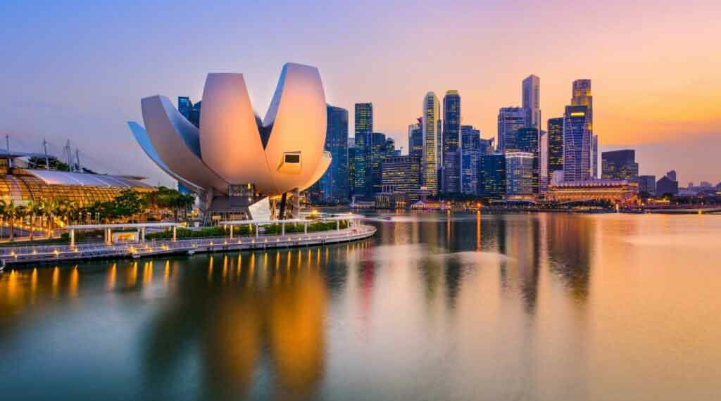 Singapore visitor numbers continue to slow in October on seasonality - Travel News, Insights & Resources.