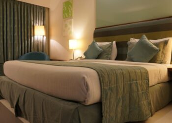 Singapore hotel rates dip in December 2023 - Travel News, Insights & Resources.