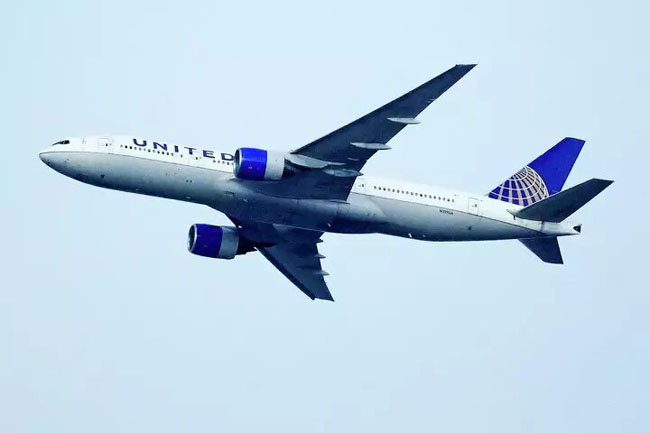 United Airlines soars 2 - Travel News, Insights & Resources.