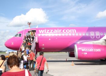 Wizz Air baggage rules Hand luggage size and checked bags - Travel News, Insights & Resources.