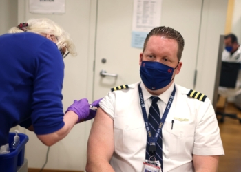 united airlines vaccine mandate controversy 20240119071806 - Travel News, Insights & Resources.
