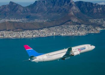 FlySafair crews swift response saves passengers life mid flight DFA.0788 - Travel News, Insights & Resources.
