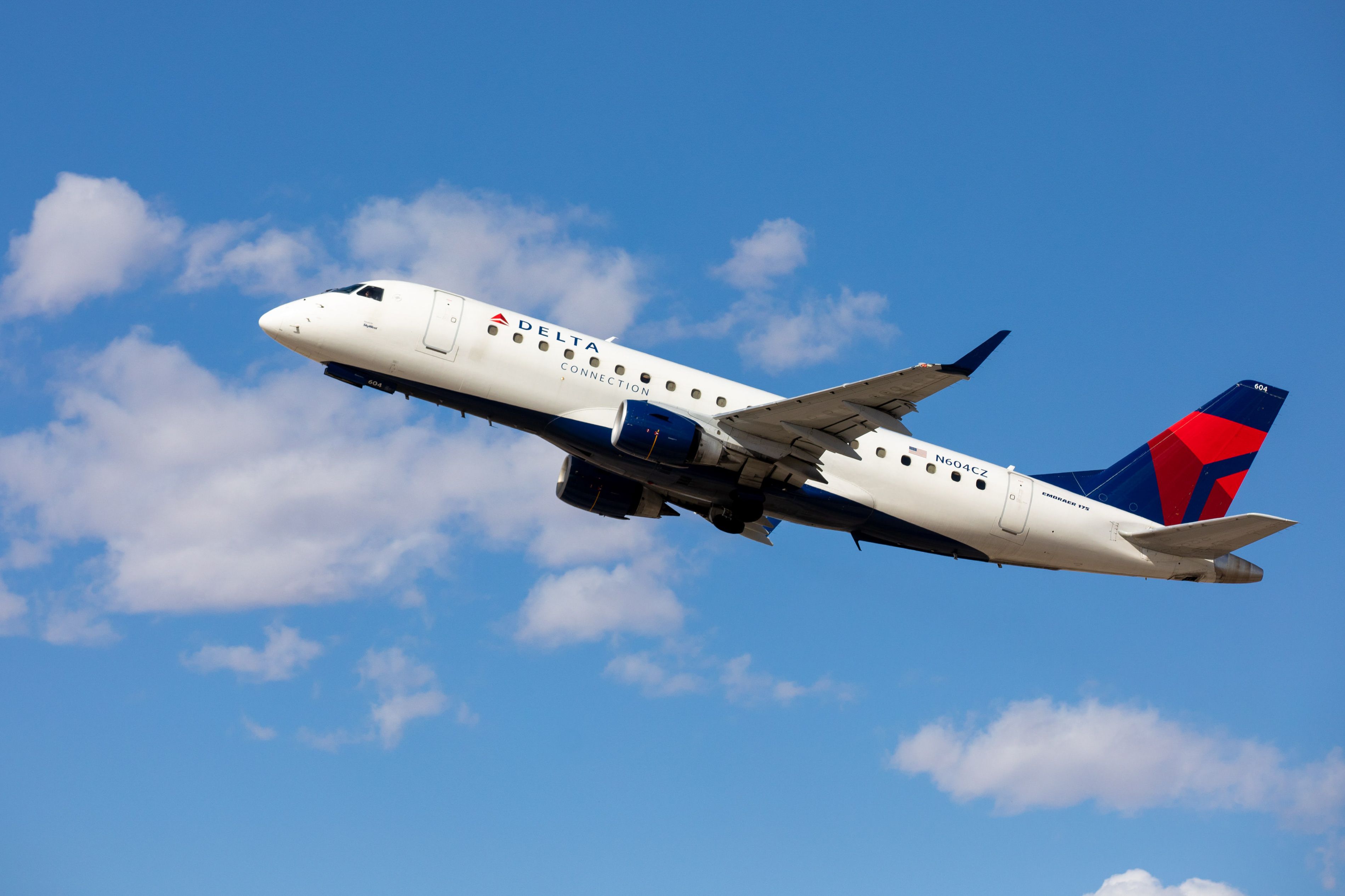 Delta Airlines Embraer E175 taking off from DEN