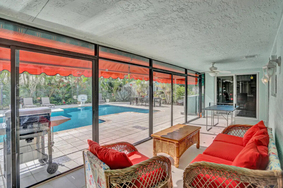 Open House Covered Patio Pool & Gazebo Airbnb in Miami