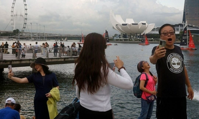 Chinese tourists not enamored of pricey Singapore VnExpress International - Travel News, Insights & Resources.
