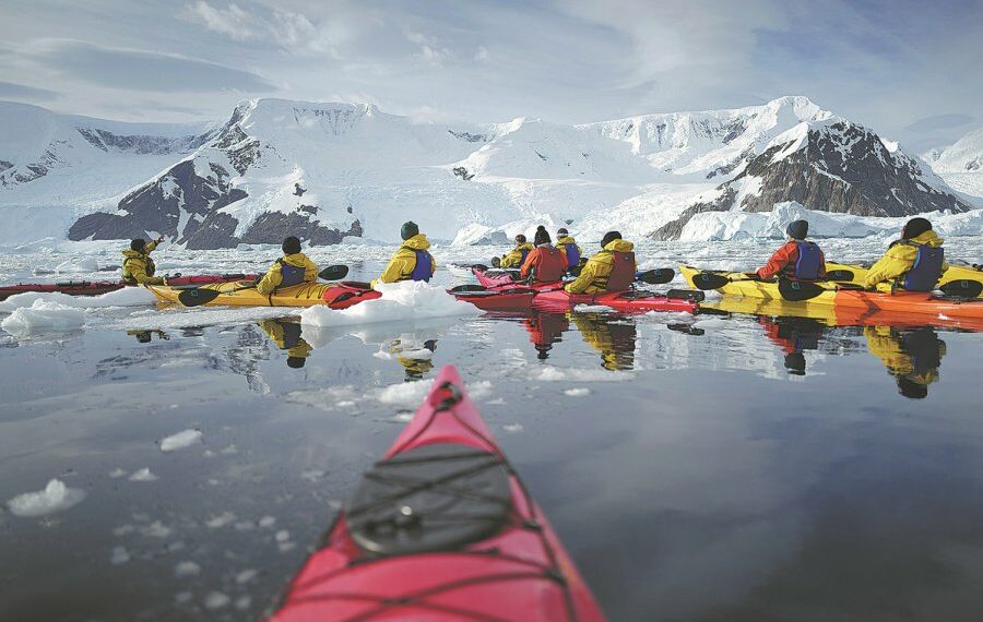 More Chinese travellers set foot in Antarctica