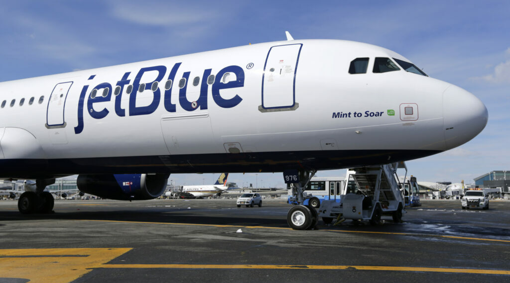 Orthodox Jewish Couple Sues Jetblue Airlines for ‘Antisemitism After Being - Travel News, Insights & Resources.