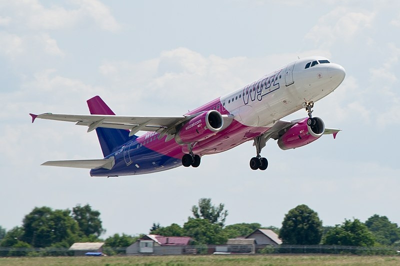 Scary footage Wizz Air pilot makes unexpected manoeuvre due to - Travel News, Insights & Resources.