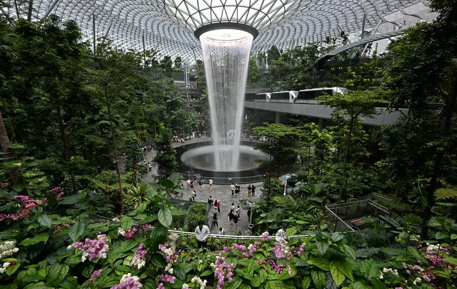Singapore receives over 14 mln visitors in February - Travel News, Insights & Resources.