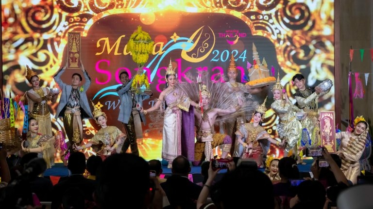 Songkran rebranded as Maha Songkran World Water Festival 2024 - Travel News, Insights & Resources.