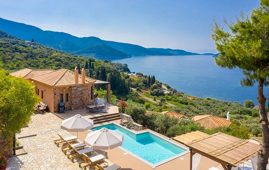 The Greek villa specialist courting the trade with real time availability - Travel News, Insights & Resources.